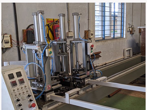The corner welding machine at Puzhal